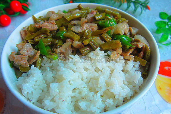 农家饭的做法_咸肉吃菜谱后胃疼怎么办图片