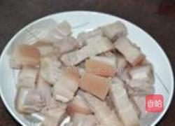 把肉切成小块的方法 MjUwX2MyOjEvM15yYjI6MS84XzE4MA