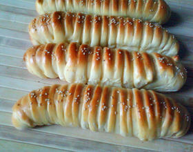 怎么样自己做面包 MjgweDIyMA