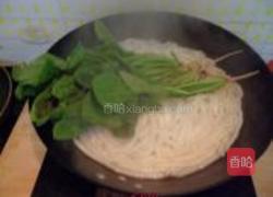自己在家怎么做酸辣土豆粉 MjUwX2MyOjEvM15yYjI6MS84XzE4MA