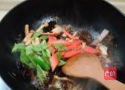 回锅肉配什么配料炒才好吃 MjUwX2MyOjEvM15yYjI6MS84XzE4MA