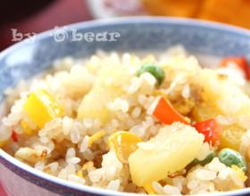 菠萝炒饭 MjgweDIyMA