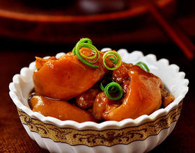 啤酒炖猪蹄汤怎么做 MjgweDIyMA