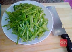 芹菜炒肉的正宗做法教程 MjUwX2MyOjEvM15yYjI6MS84XzE4MA