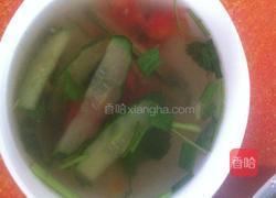 番茄加黄瓜制作方法 MjUwX2MyOjEvM15yYjI6MS84XzE4MA