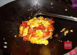 番茄洋葱炒鸡蛋家常做法 MjUwX2MyOjEvM15yYjI6MS84XzE4MA