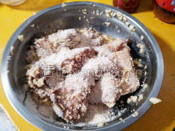 粉蒸排骨的做法蒸多长时间 MjUwX2MxXzA