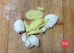 红枣山药排骨汤的做法图解3