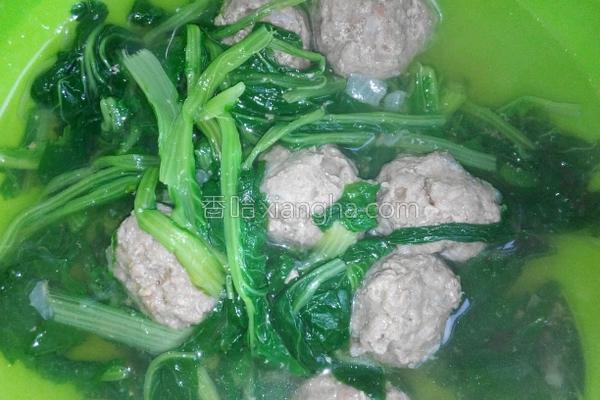 小白菜牛肉丸子汤的做法