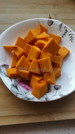 怎样做南瓜馒头要加牛奶 MjUwX2MxXzA