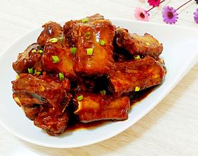 烧什么菜适合放排骨酱 MjgweDIyMA