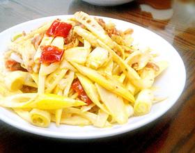 如何制作泡椒竹笋 MjgweDIyMA