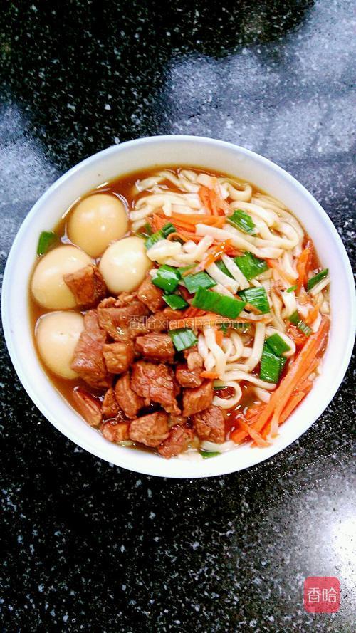 家常卤肉面的做法_菜谱_香哈网