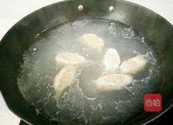 煮速冻饺子的做法图解4