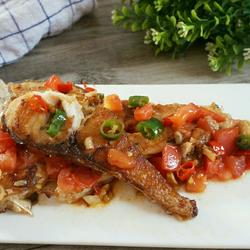 如何做红烧鲤鱼块 MjUweDI1MA