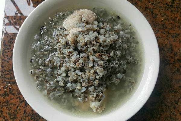 野米熬鸡汤的做法_菜谱_香哈网