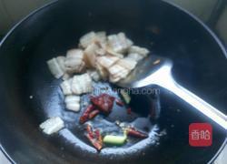 炒回锅肉的辣椒怎么处理 MjUwX2MyOjEvM15yYjI6MS84XzE4MA