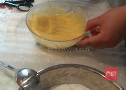 蛋糕胚的做法电饭锅做 MjUwX2MyOjEvM15yYjI6MS84XzE4MA