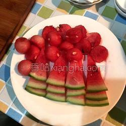 西瓜怎么做拼盘最简单 MjUwX2MxXzA