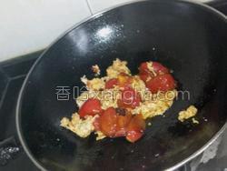 番茄炒蛋怎么炒出汤 MjUwX2MxXzA