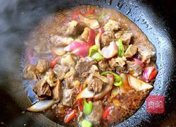 婴儿几个月可以吃牛肉熬粥 MjUwX2MyOjEvM15yYjI6MS84XzE4MA