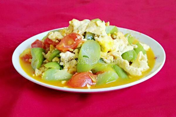 丝瓜番茄炒鸡蛋汤的做法 NjAwX2MyXzQwMA