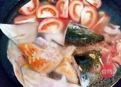 怎样做三文鱼头汤 MjUwX2MyOjEvM15yYjI6MS84XzE4MA