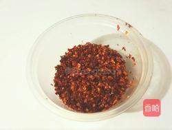 自制不辣的蒜蓉辣酱 MjUwX2MxOjEvM15yYjI6MS84XzA