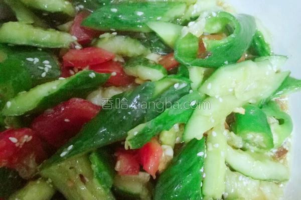 番茄加黄瓜制作方法 NjAwX2MxXzQwMA