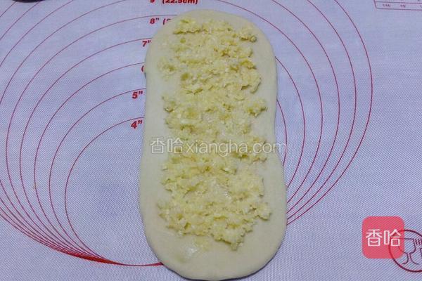 奶香椰茸辫子面包