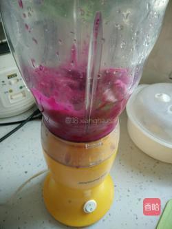 火龙果椰蓉牛奶冻