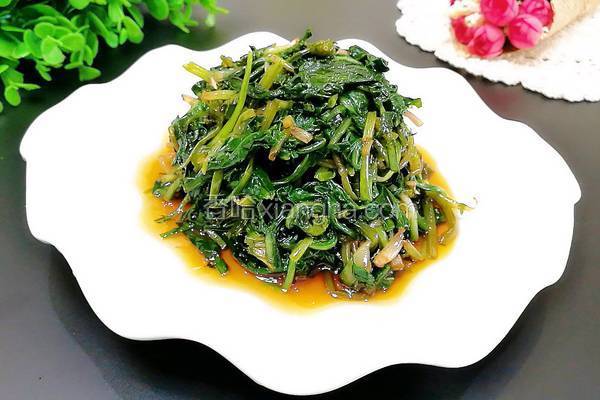 蒲公英的吃法大全 图片 NjAwX2MyXzQwMA