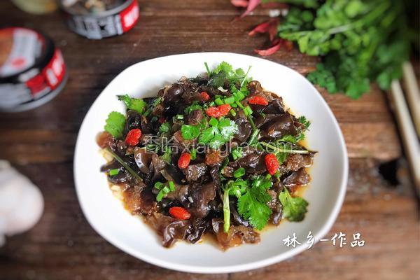 自己怎么做香菇酱 NjAwX2MyXzQwMA