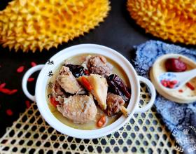 水果创意菜+超滋补的榴莲煲鸡汤的做法